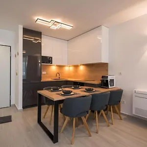 Astra Apartment